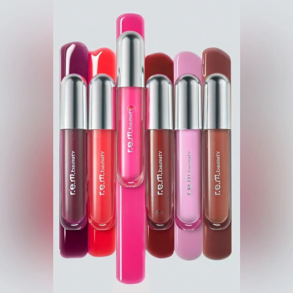 R.E.M. Beauty Essential Drip Glossy Balm Lipgloss Strawberry Soda Pink NEW OS